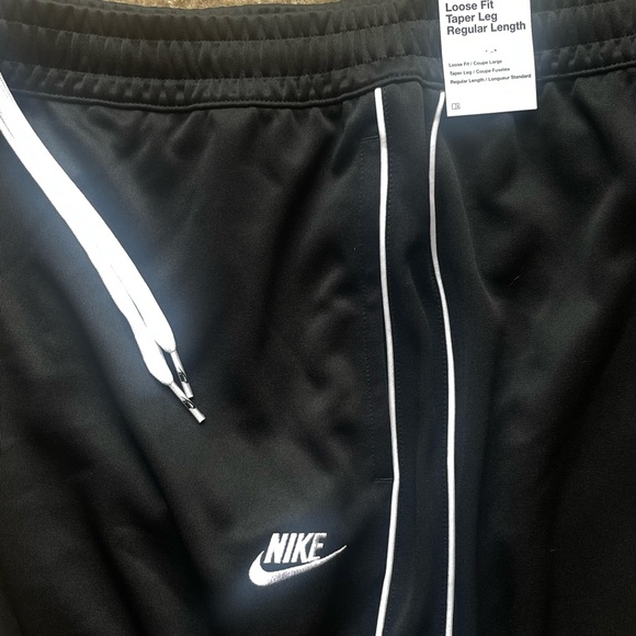 Nike Club PK Pants features: Sweat pants - Picture 6 of 8
